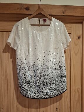 Merona Sequence Blouse. Size Large.